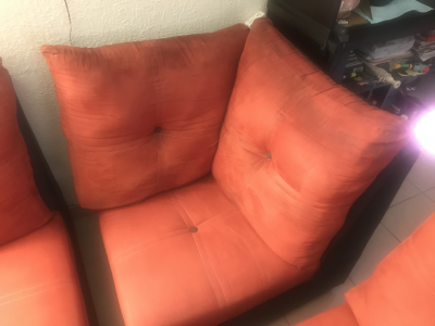 Vendo sala chica usada de tres piezas 