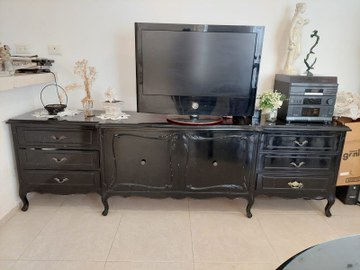 Comedor con 8 sillas y mueble comedor de caoba