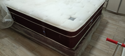 Cama queen size, con box spring 