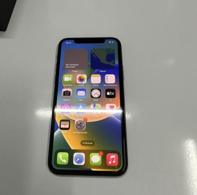 iPhone 11 Pro 64gb verde. Libre
