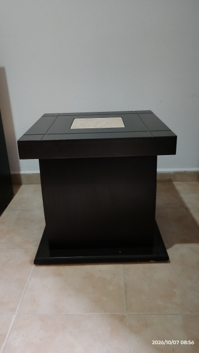 Cama matrimonial colchón y base mesa de centro cómoda buró 