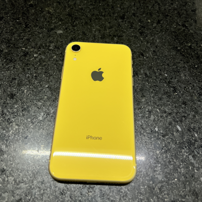 IPhone XR 128gb Amarillo. Libre