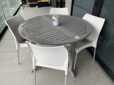 Comedor redondo exterior 