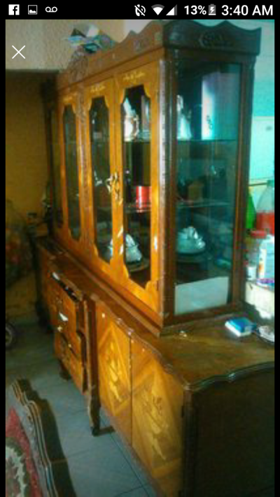 Vitrina de madera