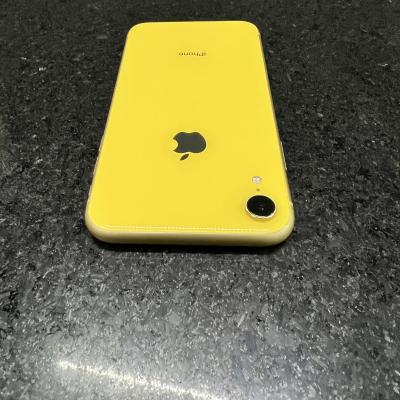 IPhone XR 128gb Amarillo. Libre