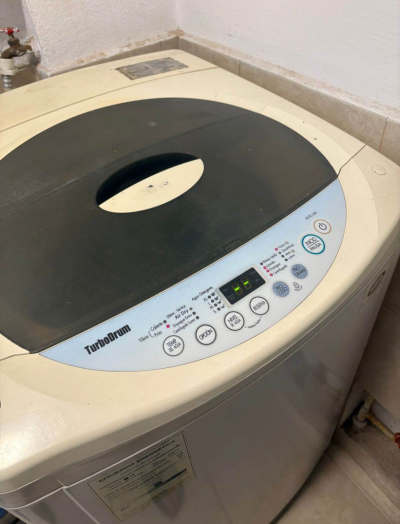 Lavadora LG 12 kilos 
