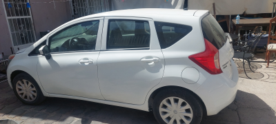 Nissan versa 2015