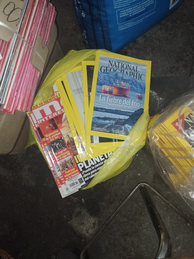 Revistas y  discos  de acetato 33