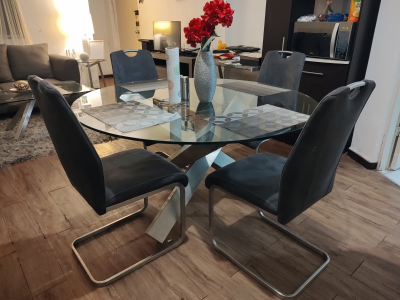 MESA REDONDE CRISTAL PATAS METALICAS