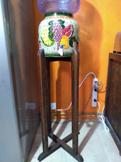 Portagarrafón con contenedor