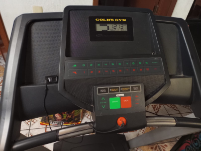 Caminadora GOLDS GYM