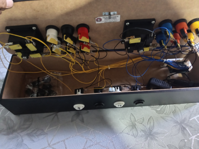 Maquina de video juegos arcade (tablero con palancas y botones sin base)