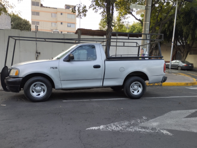 Ford F-150 2001