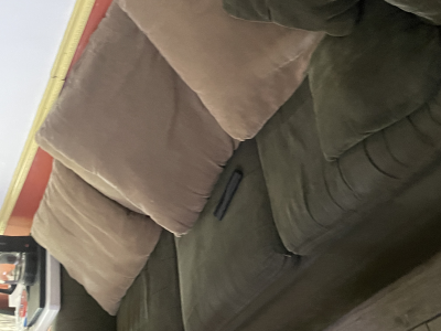 Sala, 2 gabinetes de cocina, estufa