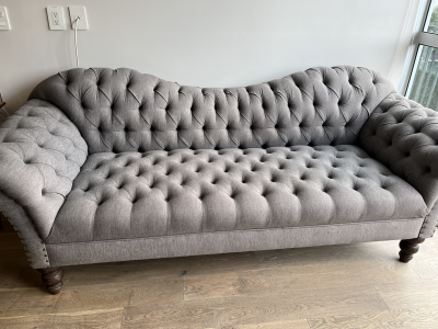 Sofá estilo Chesterfield de 2 1/2 plazas