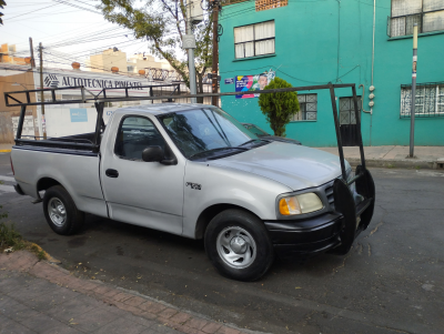 Ford F-150 2001