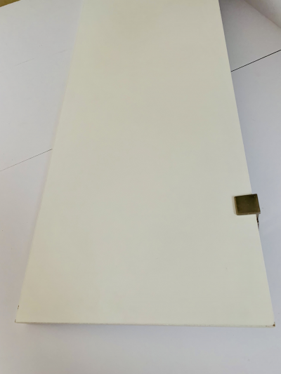 Repisa blanca de melamina de 30 x 80 cm x 2.5 cm, con juego (2) de soportes para repisa Eliot Dolle de 7.3 cm x 3.3 cm de ancho x 7.3 cm x 6.6 cm, color acero inox. 