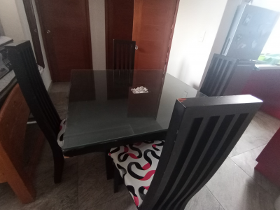 Comedor cuadrado para 4 personas 