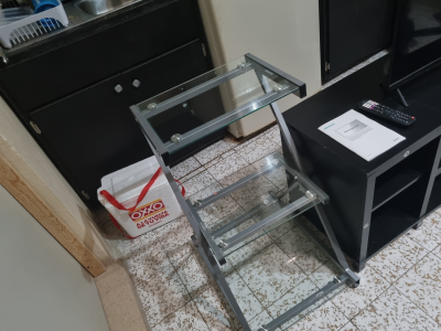 Mesa Auxiliar de Cristal 