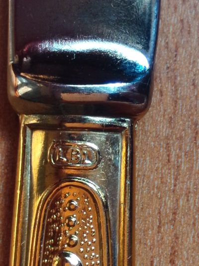 Elegante juego de cubiertos