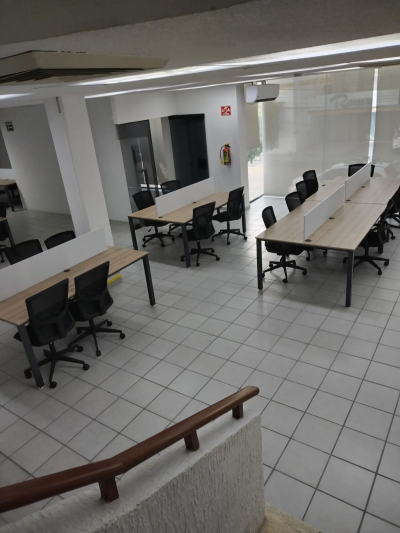 Estación de trabajo para 4 personas