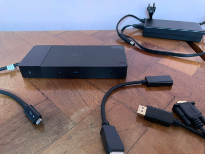 Modular Dock con 2 puertos Thunderbolt 4 y admite hasta 4 pantallas 4K 