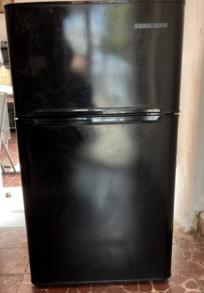 Mini refrigerador black & Decker 
