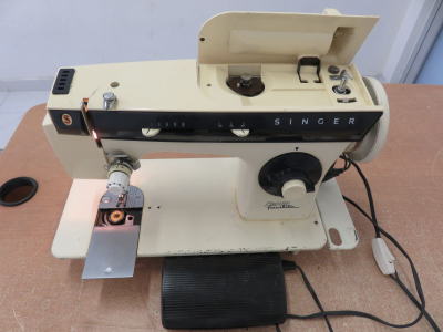 Maquina de coser Singer super facilita