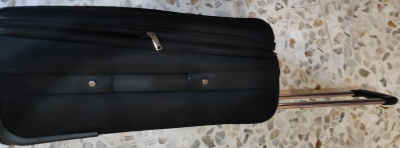 Maleta de viaje grande color negro  (precio a tratar)