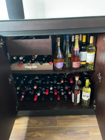 Precioso comedor 8 sillas y bufetero