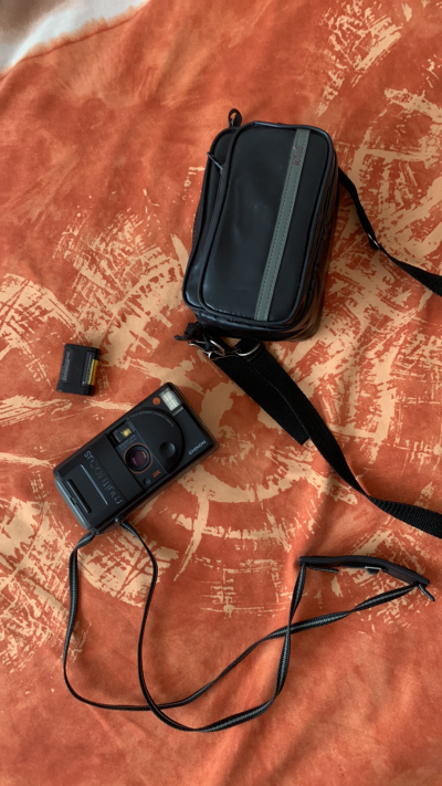 Vendo cámara Chinon multi focus black