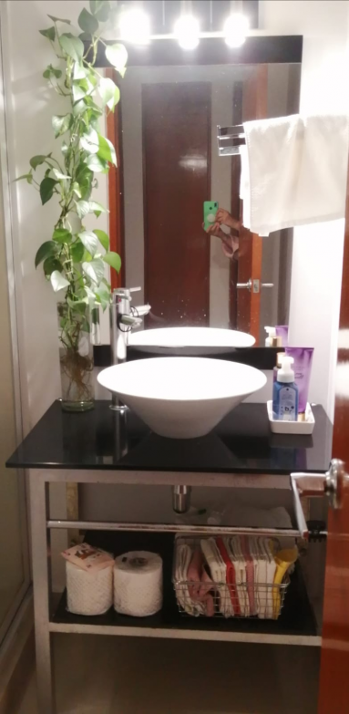 Mueble para baño, con espejo , luces , tarja 