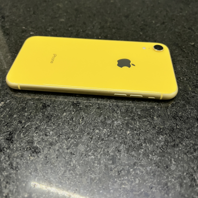 IPhone XR 128gb Amarillo. Libre