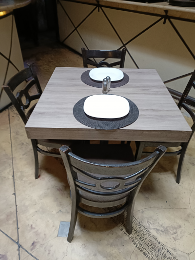 Mesas y sillas para restaurante 