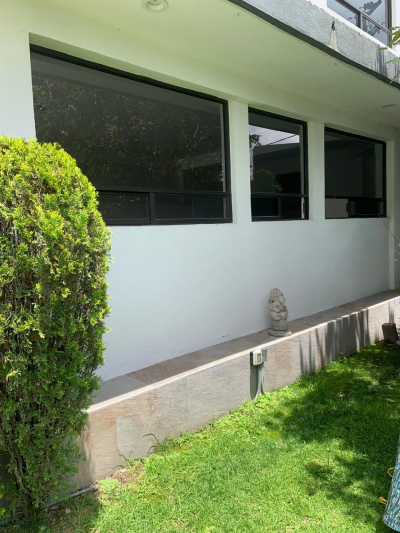 Puerta Herreria y 3 Ventanas de Aluminio