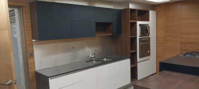 SUPER Cocina Muestra en REMATE!!!