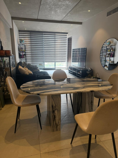 Comedor de mármol italiano 
