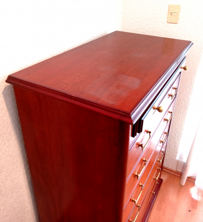 Cajonera de caoba clasica