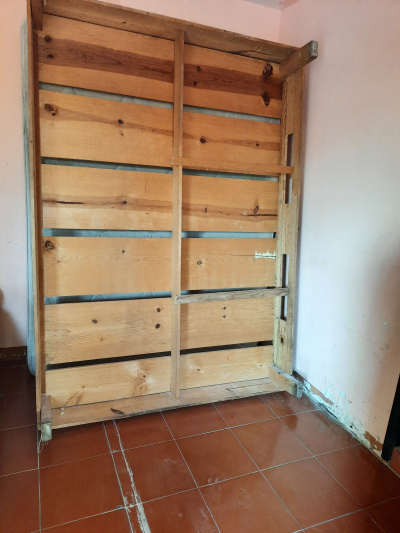 Cama matrimonial de madera