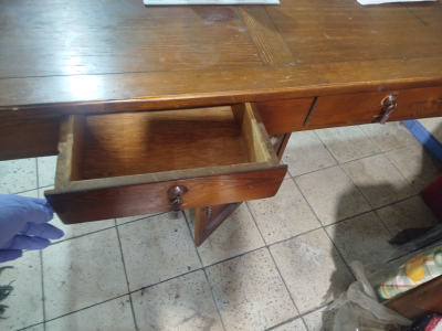 Comedor con dos sillas poco uso