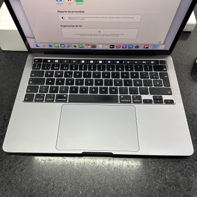 MacBook Pro 2020. Touch Bar. 256gb