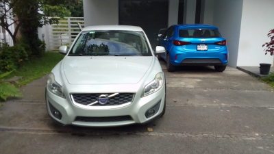 AUTOMOVIL VOLVO C30 2