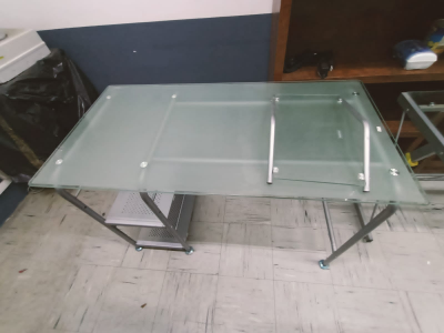 escritorio de cristal