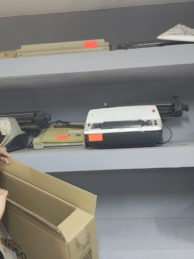 MAQUINAS DE ESCRIBIR 