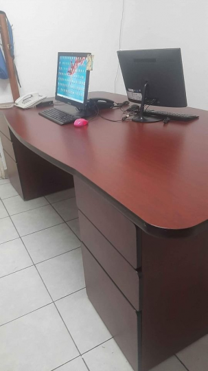 Mesa de Juntas / Escritorio