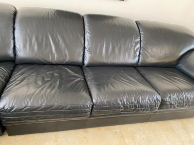 SALA DE PIEL MODULAR COLOR NEGRO 7 PZAS