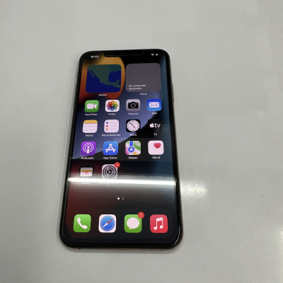 iPhone 11 Pro Max 64gb dorado. Libre 