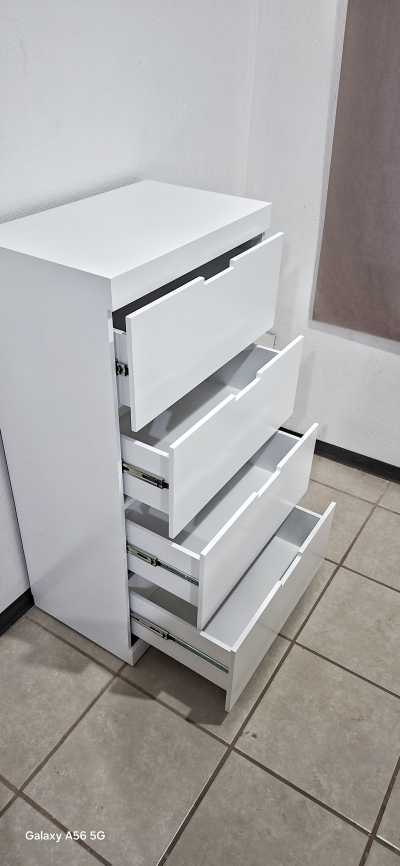 Cajonera minimalista moderna