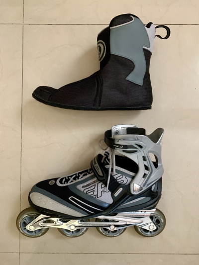 Patines en linea, marca Rollerblade, modelo Spark 8K.