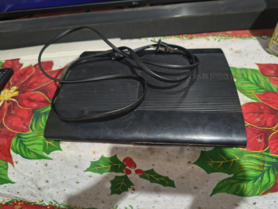 Vendo Playstation 3 súper Slim para refracciones o reparación 